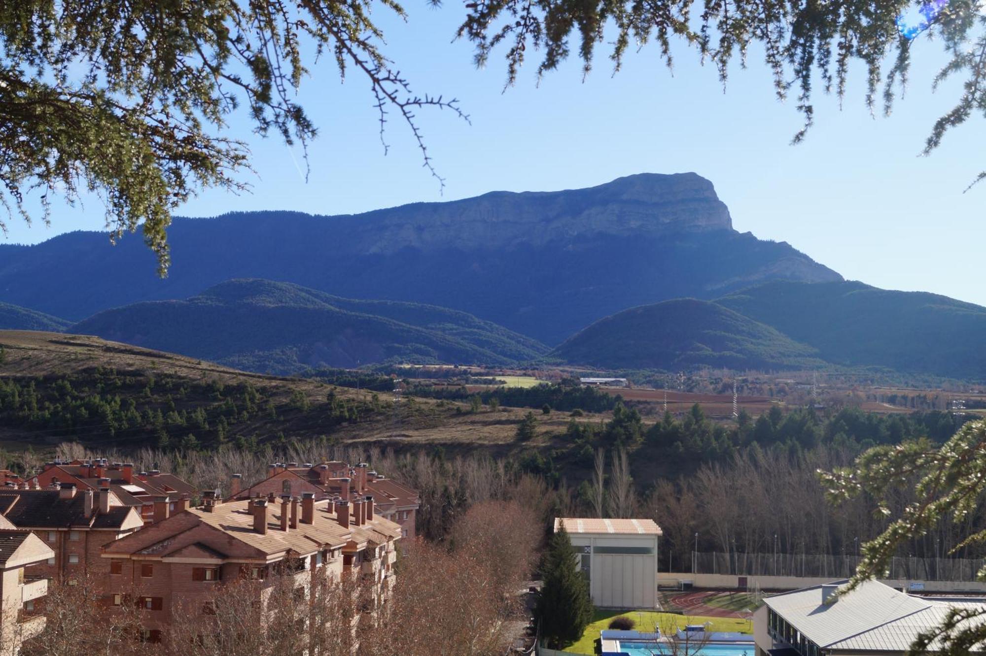 Casa Aspe Jaca Apartment Luaran gambar